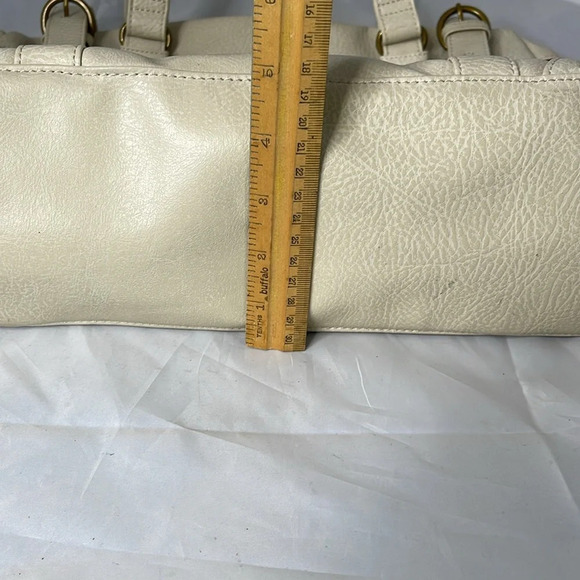 MATT & NAT Shoulder Bucket Bag Cream Phone Pocket Zip Vegan Grain Leather *As Is - Picture 11 of 15